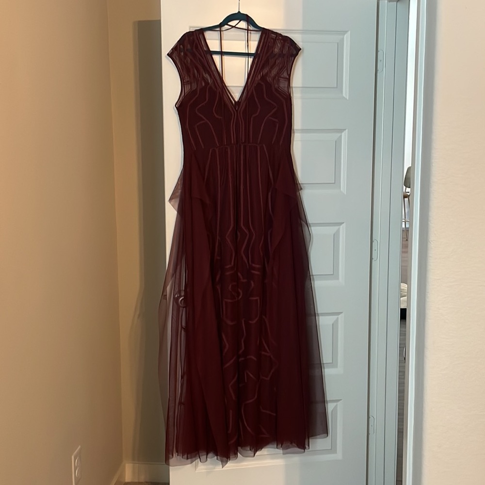 BCBGMaxAzria Plum V-Neck Lace-Overlay Maxi Dress - Picture 3 of 11